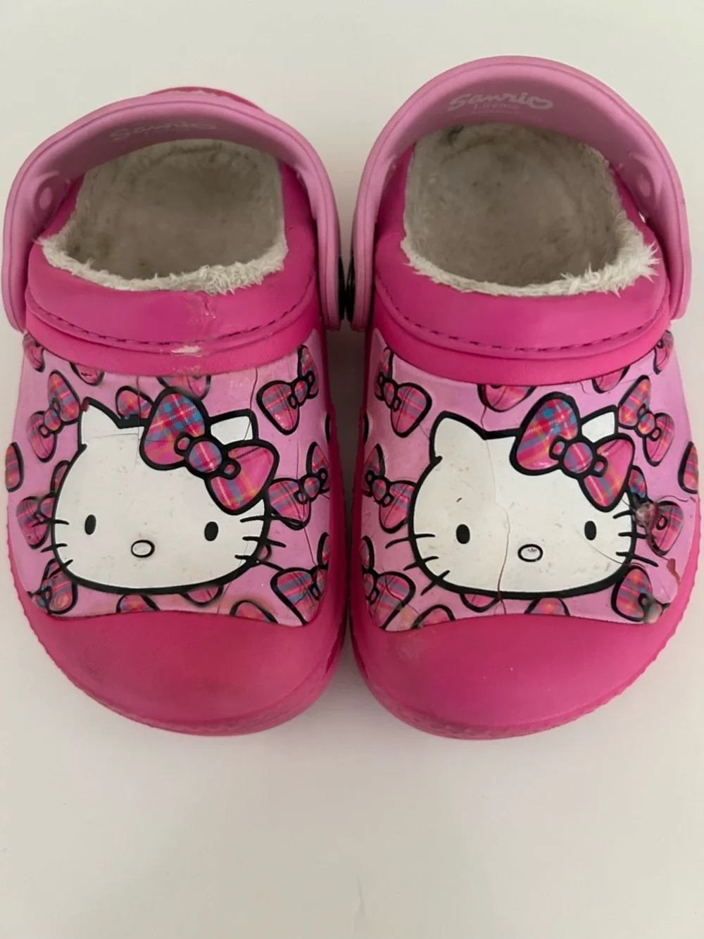 CROCS Hello Kitty Lined Clogs
